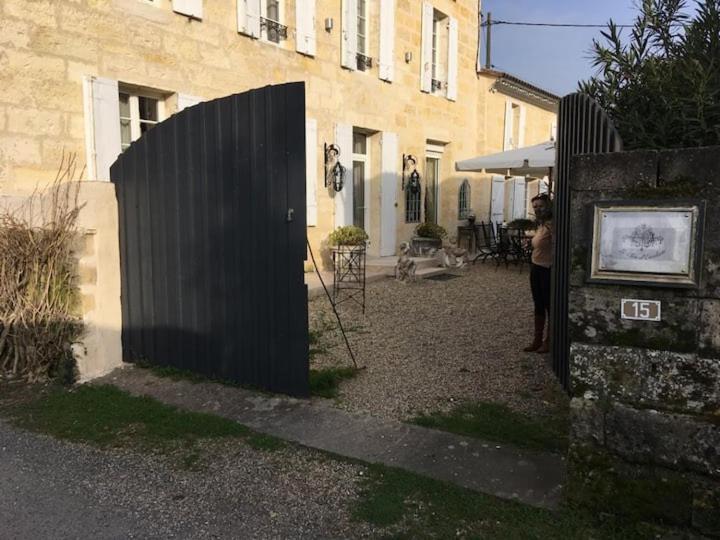 B&B Clos Emilion Et Table D'Hote En Option Vignonet Exterior foto